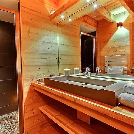 Prestige Cheminee Vue Excep Serrechevalierholidays