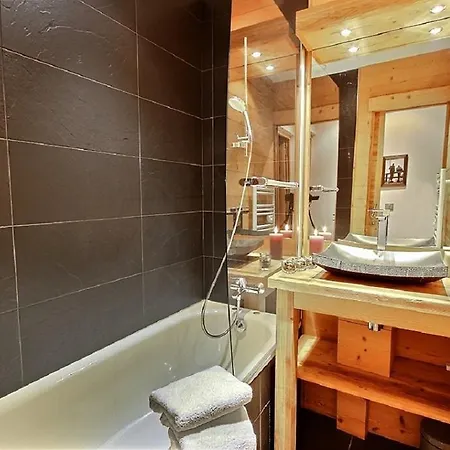 Prestige Cheminee Vue Excep Serrechevalierholidays