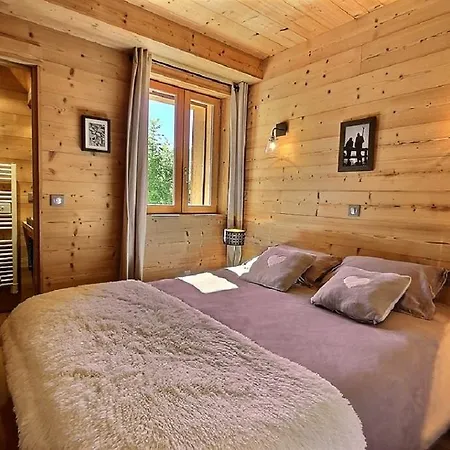Prestige Cheminee Vue Excep Serrechevalierholidays Le Freyssinet